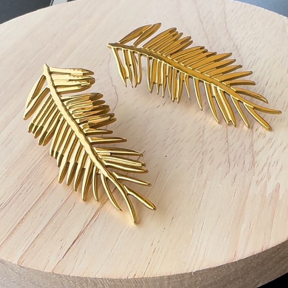 Long Leaves Stud Earrings - Picture 2 of 4
